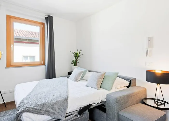 Santa Croce Flat - Modern Apartment